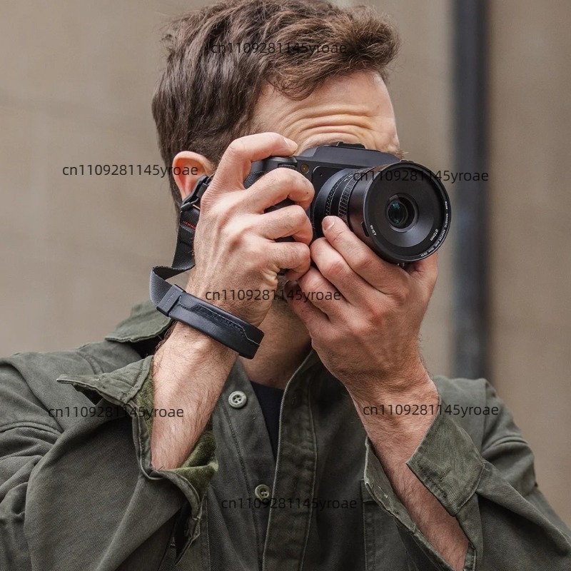 Cinturino da Polso Magnetico a - Camera Wrist Strap recensione e prezzo